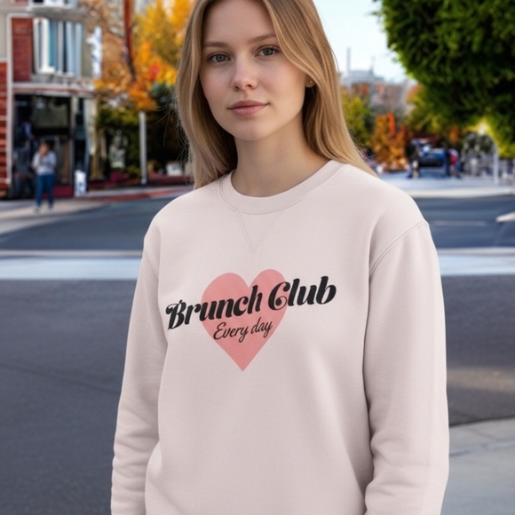 Tops - ❗️5/$25❗️Brunch Club Sweatshirt